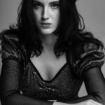 Headshots with Olivia – Studio Elegance in Black & White, TRW07771 1
